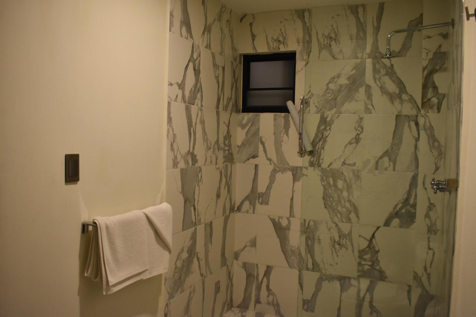Hotel Casa 20 *